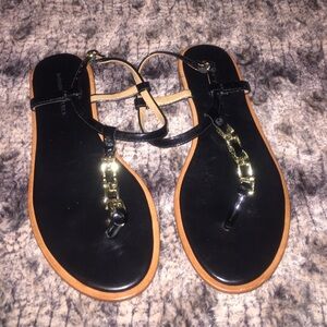 BANANA REPUBLIC Black T-Strap Chain Sandals Sz 6.5
